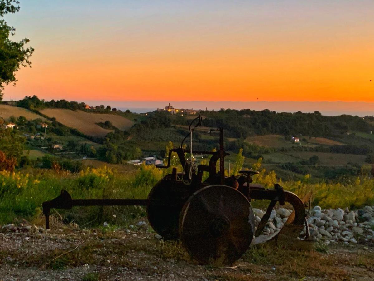 Chiaraluce Country House Massignano エクステリア 写真